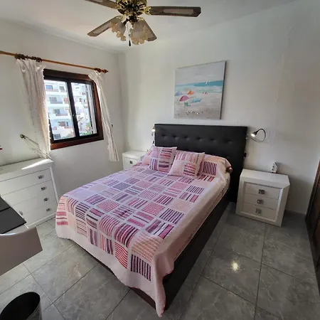 Victoria Court Ii H112 - One Bed Apartament Los Cristianos (Tenerife)